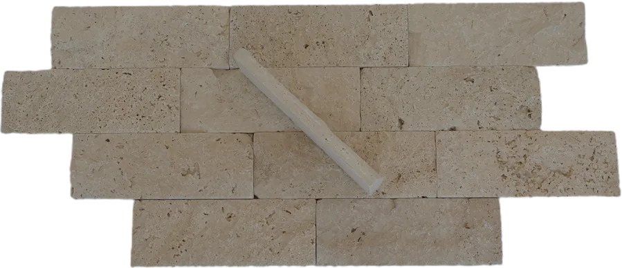 Classic Light, split face tumbled Getrommelte Mosaike